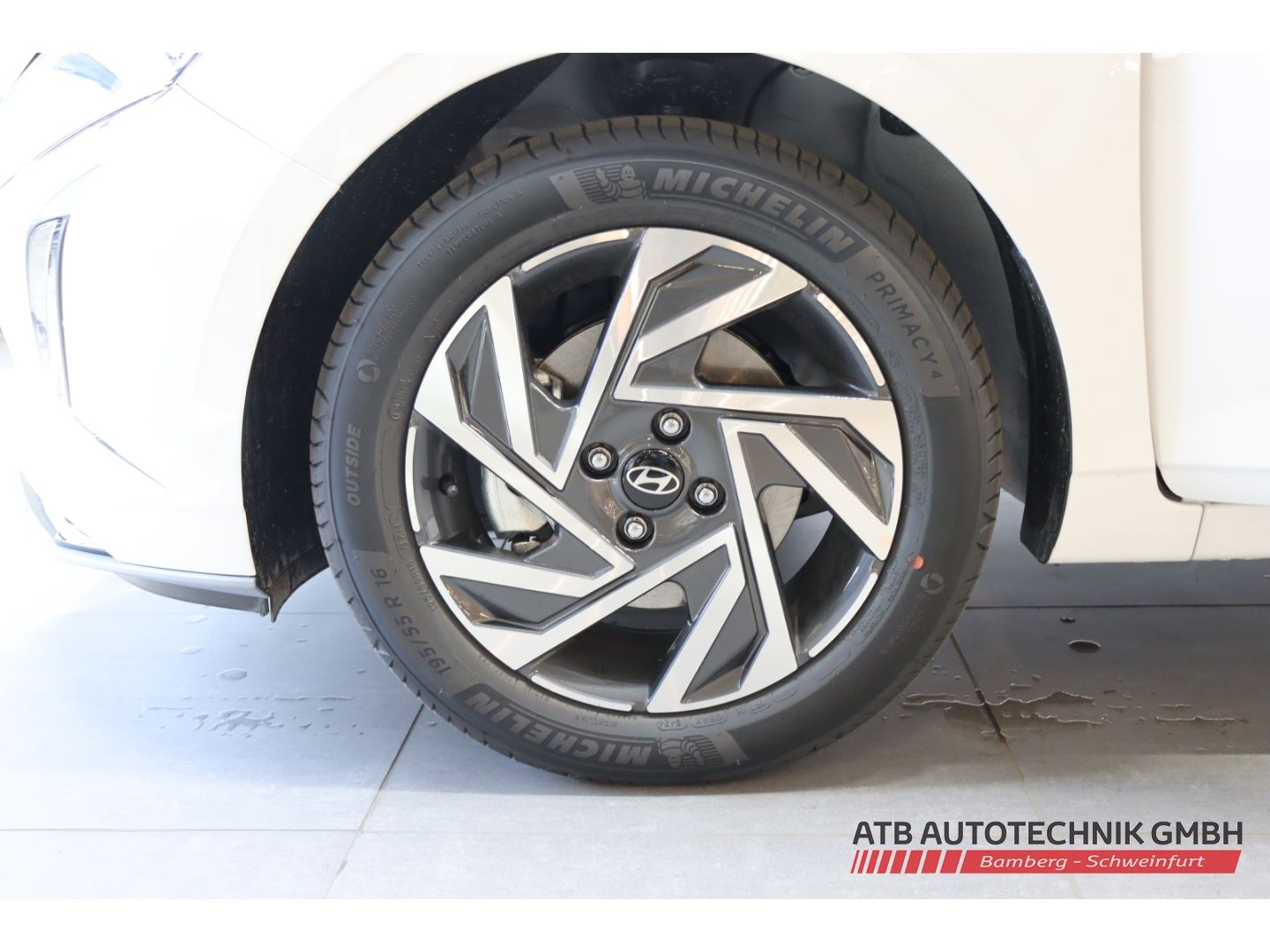 Fahrzeugabbildung Hyundai i20 Trend 1.0 T-Gdi 48V iMT Komfortpaket Navi SH