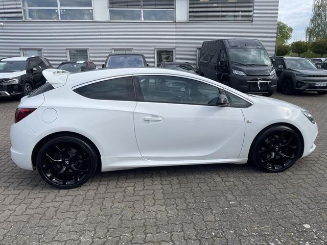 Opel ASTRA GTC OPC 2.0 6G SS