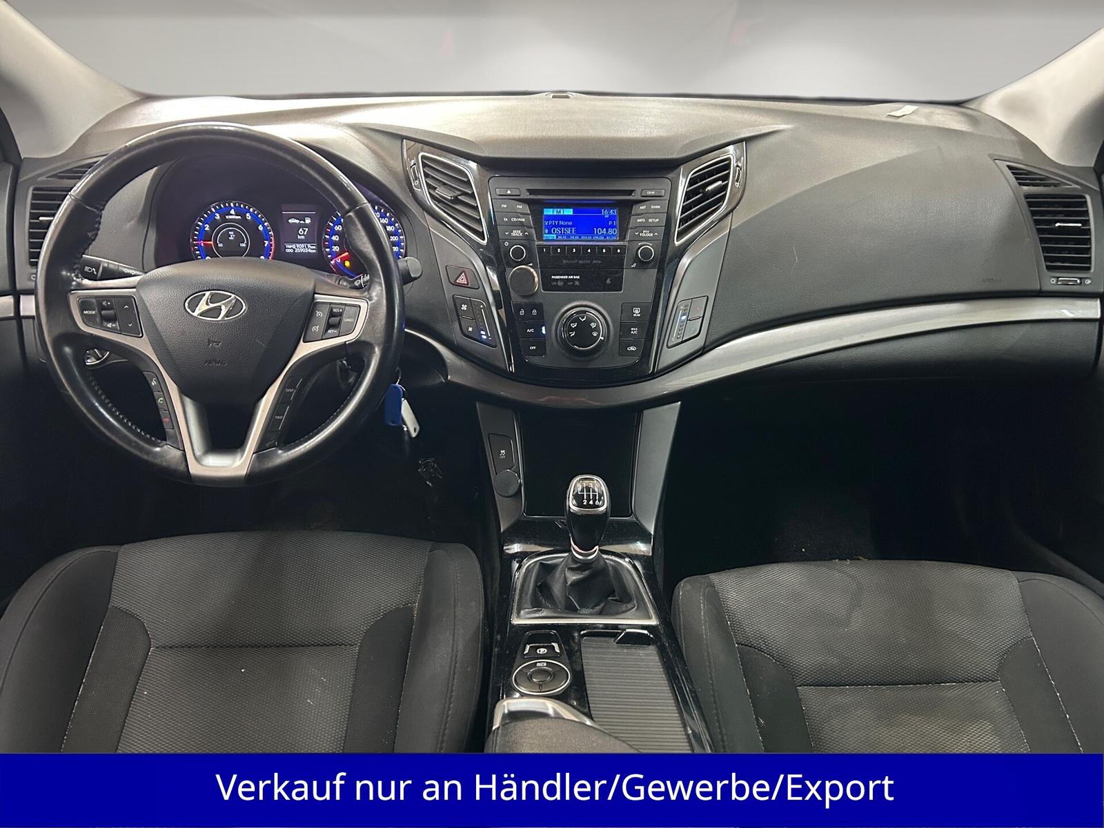 Hyundai i40 2013 — photo 11