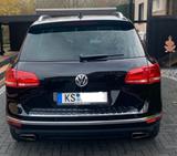 Volkswagen Touareg 3.0 V6 TDI SCR Tiptronic BMT BlueMot... - gebrauchte VW Touareg aus dem Jahr 2015