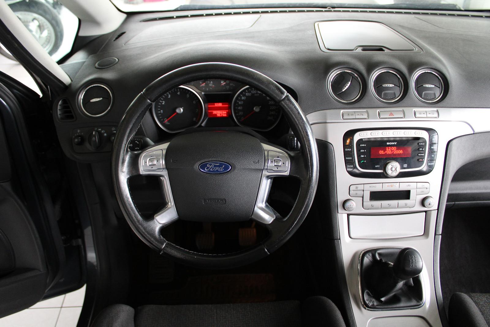 Ford S-MAX 2008 — photo 14