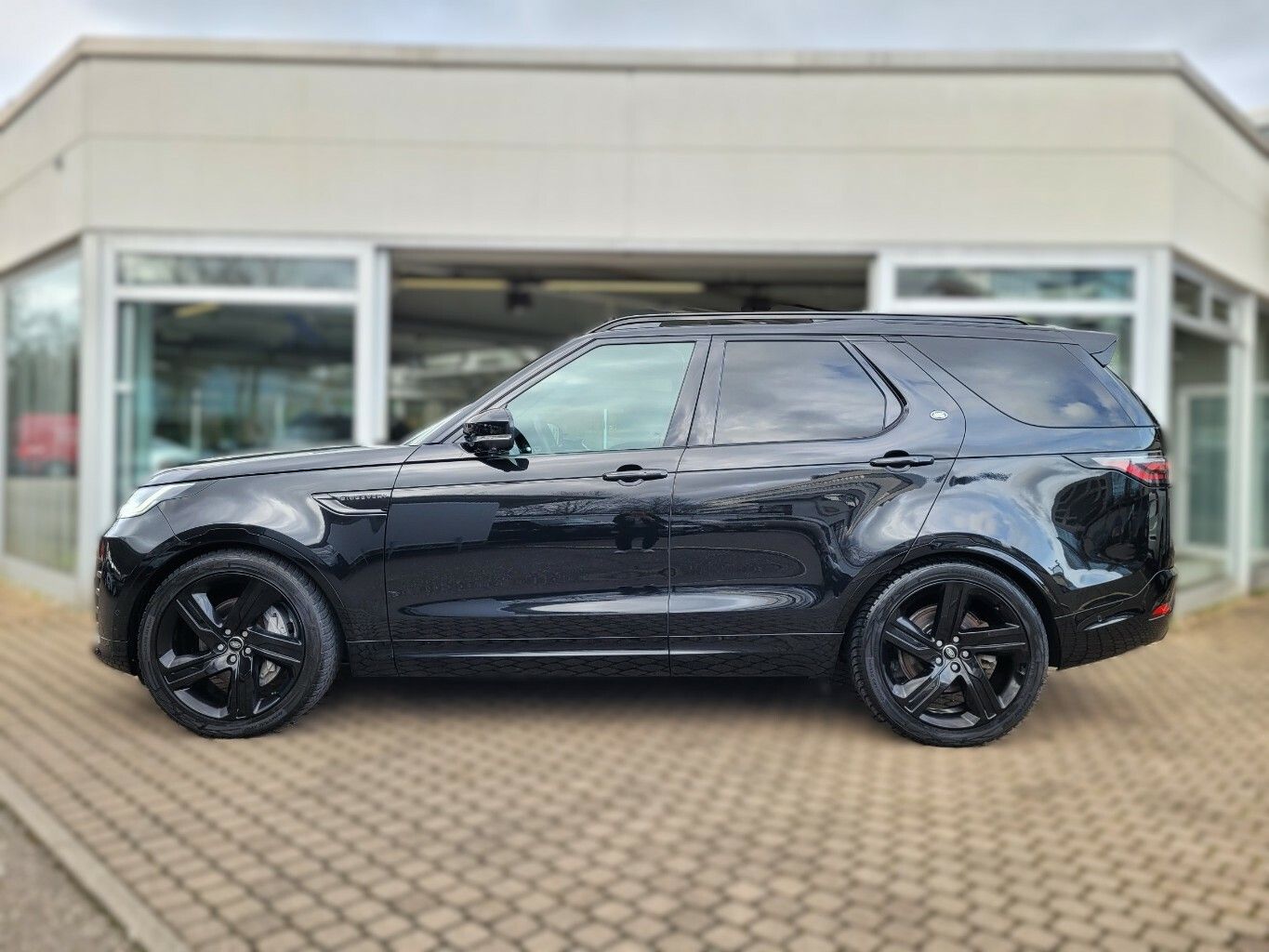 Land Rover Discovery D250 AWD R-Dynamic HSE*AHK*Standheiz.* imagem 2