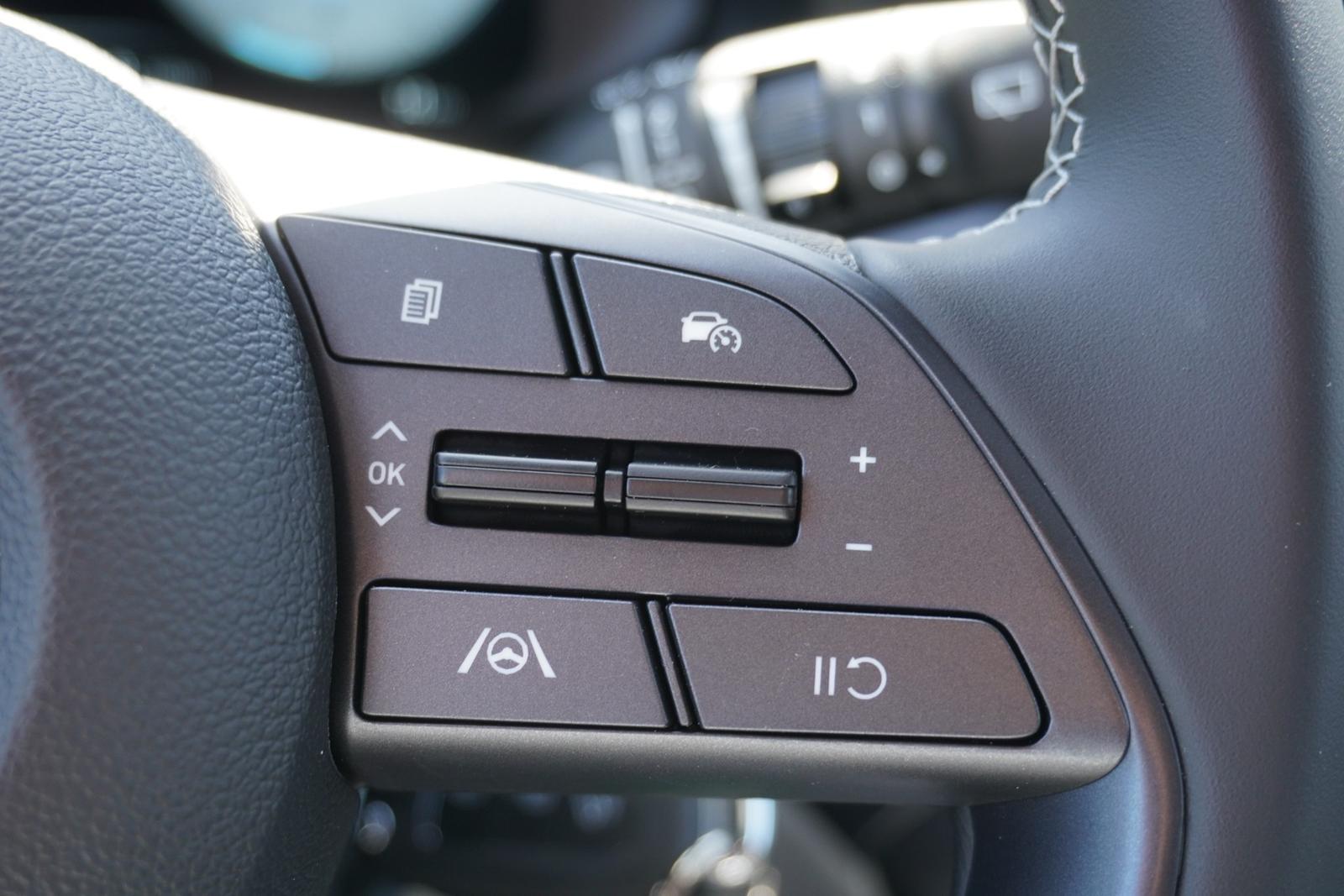 Hyundai i20 1.2 Navi Kamera Android Apple DAB Spurhalte