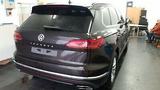 Volkswagen Touareg 3.0 V6 TDI 210kW 4MOTION Tiptronic - - VW Touareg Gebrauchtwagen in Frankfurt