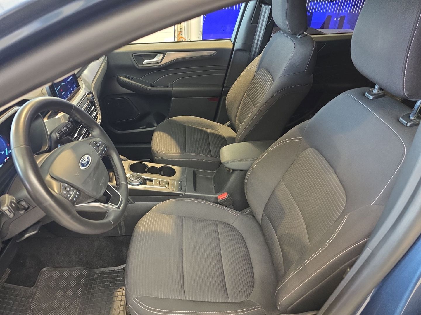 Fahrzeugabbildung Ford Kuga Titanium PHEV Navi Digitales Cockpit Sounds