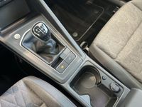 Volkswagen Golf VIII 1.5TSI Life AHK Rkam Keyless HuD Navi
