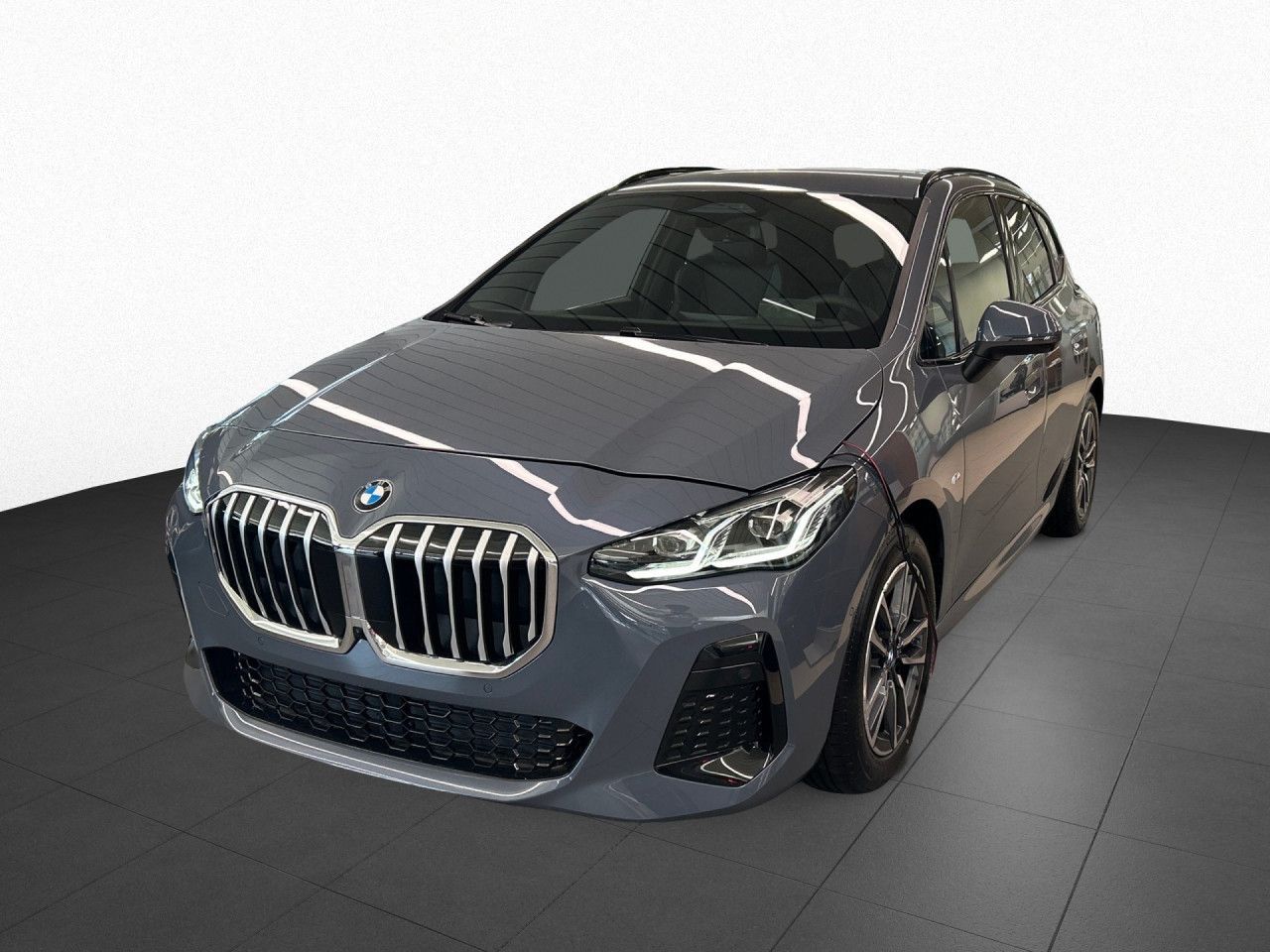 BMW 223 Active Tourer - Bild 3