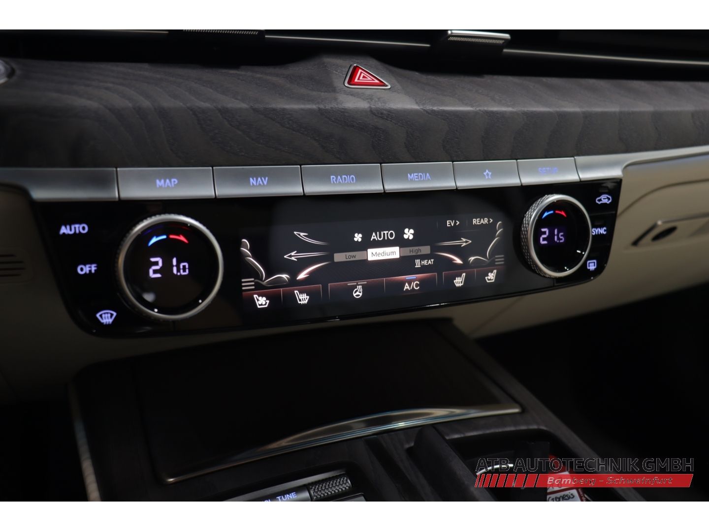 Fahrzeugabbildung Genesis Electrified G80 Luxury 4WD 87,2 kWh 98,3% SOH HU