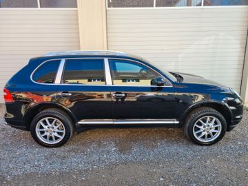 Porsche Cayenne - 5