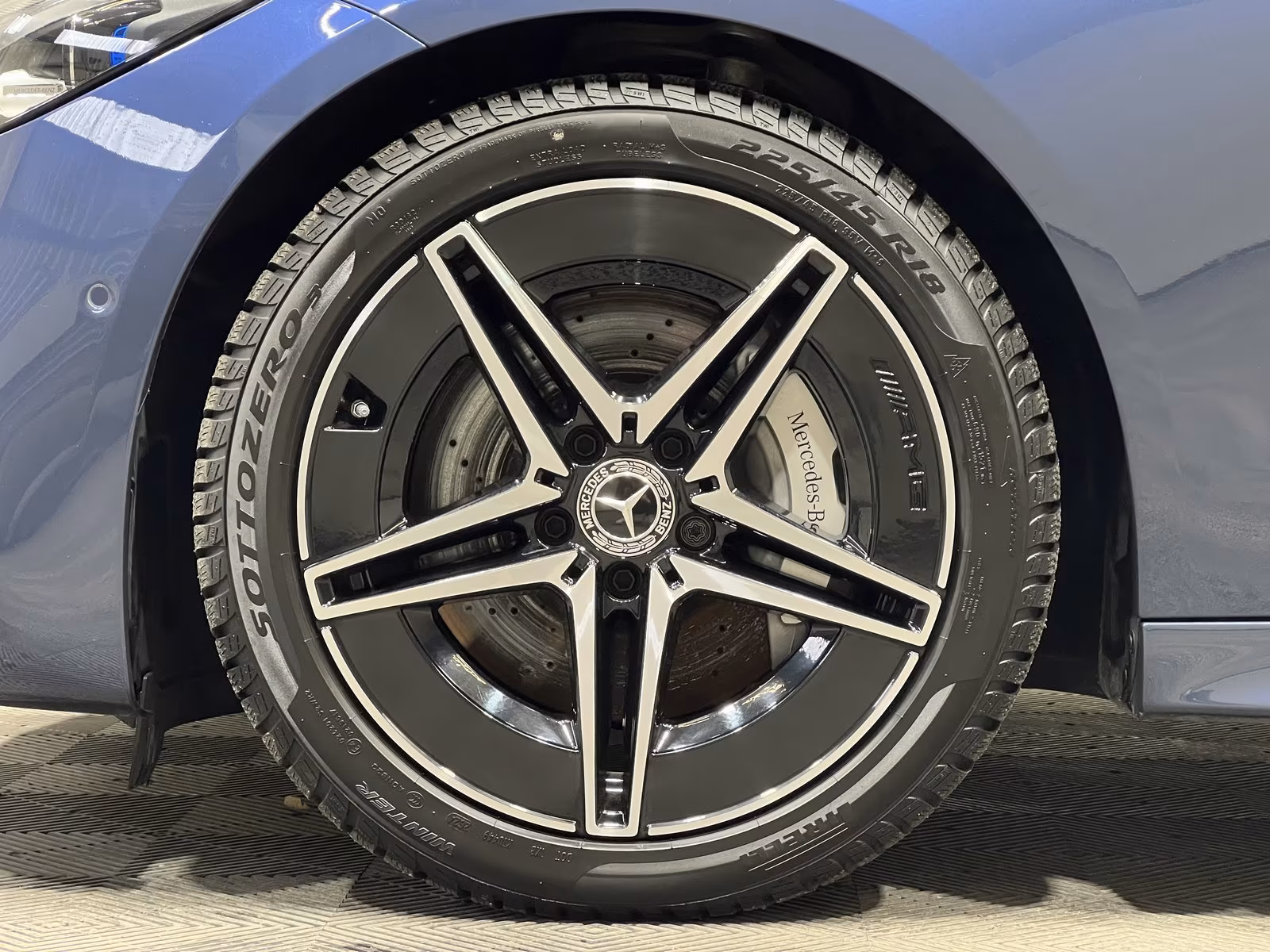 Mercedes-Benz C 200 AMG Adv. Plus Night Memory+Digital+Kamera