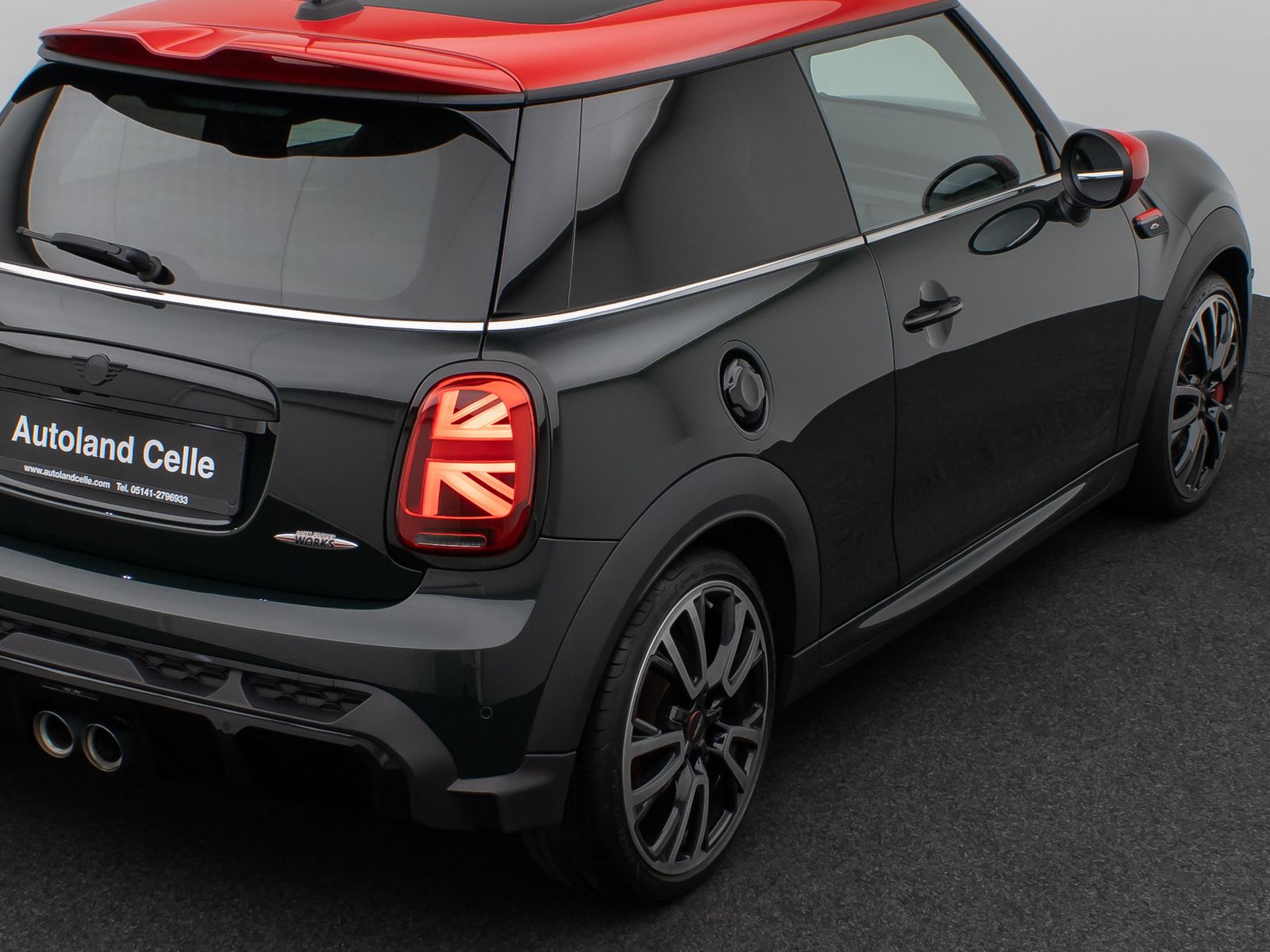 Fahrzeugabbildung MINI John Cooper Works Panorama Kamera HUD DAB Sport