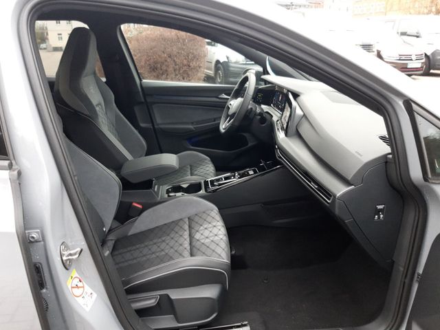 Golf Variant R-Line 2,0 TDI SCR 110 kW (150 PS)