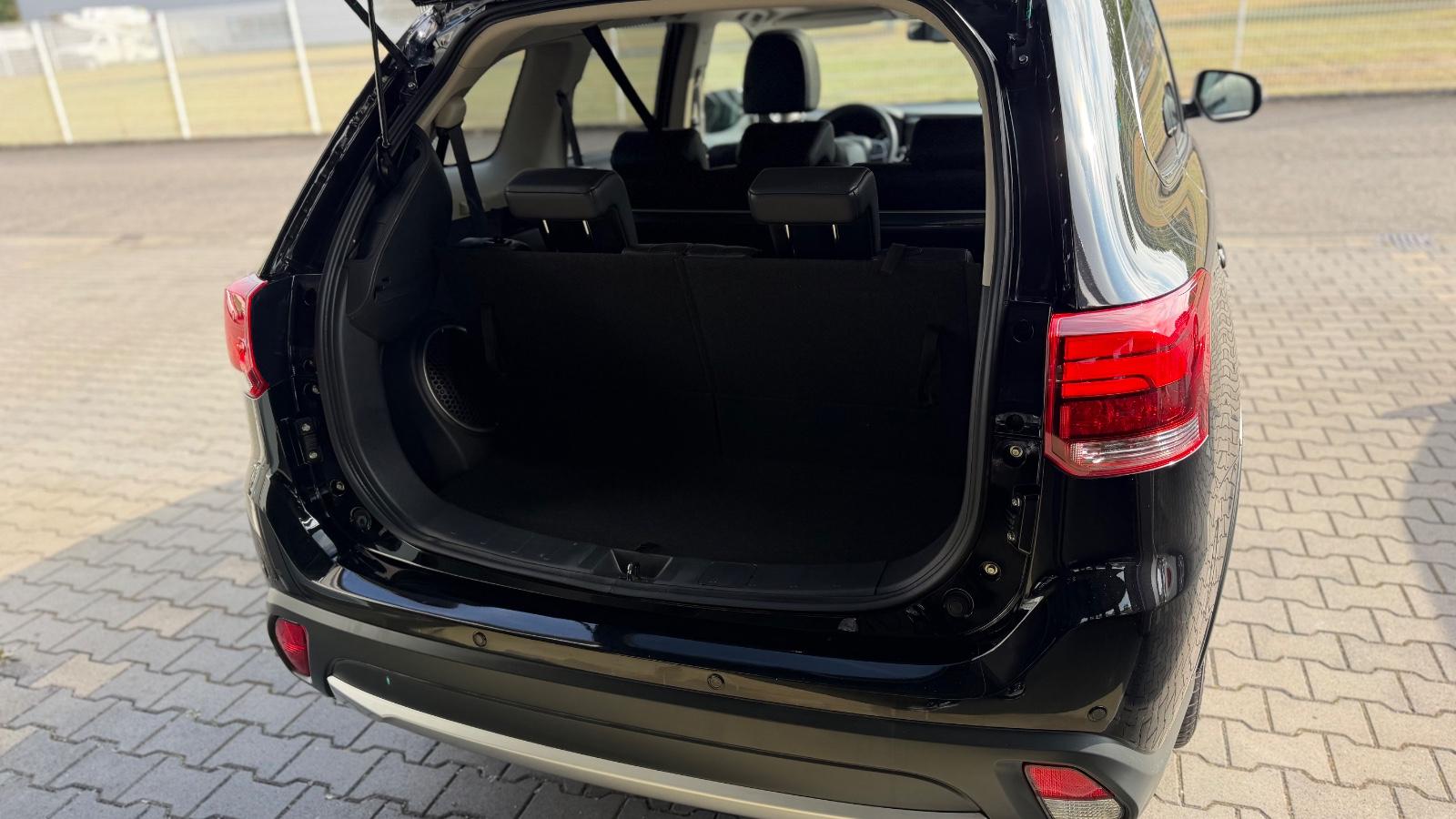 MITSUBISHI OUTLANDER - 2.2 - 150 CV  - 4WD - 7 PL - BVA