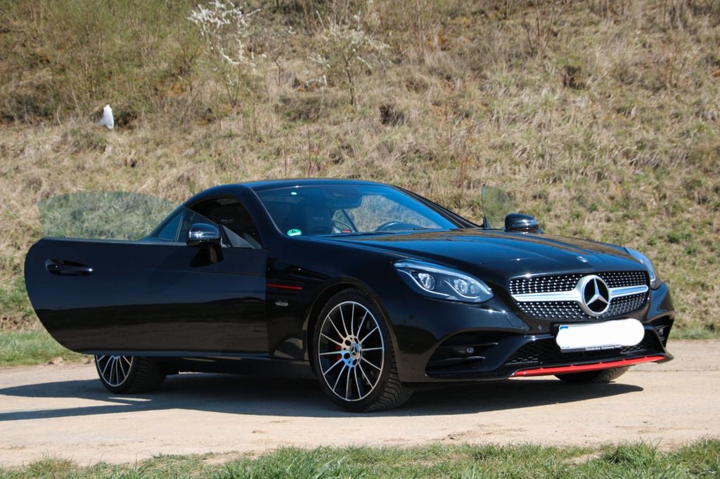 Mercedes-Benz SLC 300