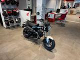 Honda DAX 125 ST 2025 Schwarz *Tageszulassung 12-25* - HONDA DAX 125