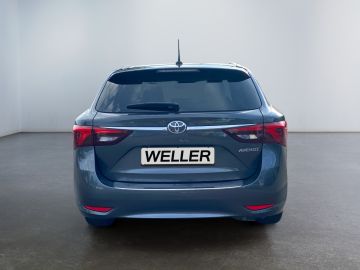 Toyota Avensis - 6