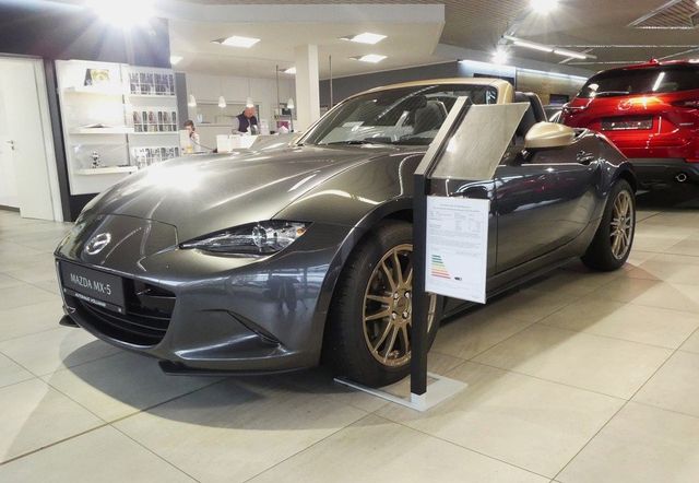 Mazda MX-5 Ad´Vantage Mazda Eibach mit Tieferlegung & 