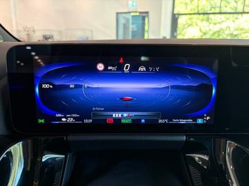 2025 Mercedes-BENZ EQA 缩略图 33