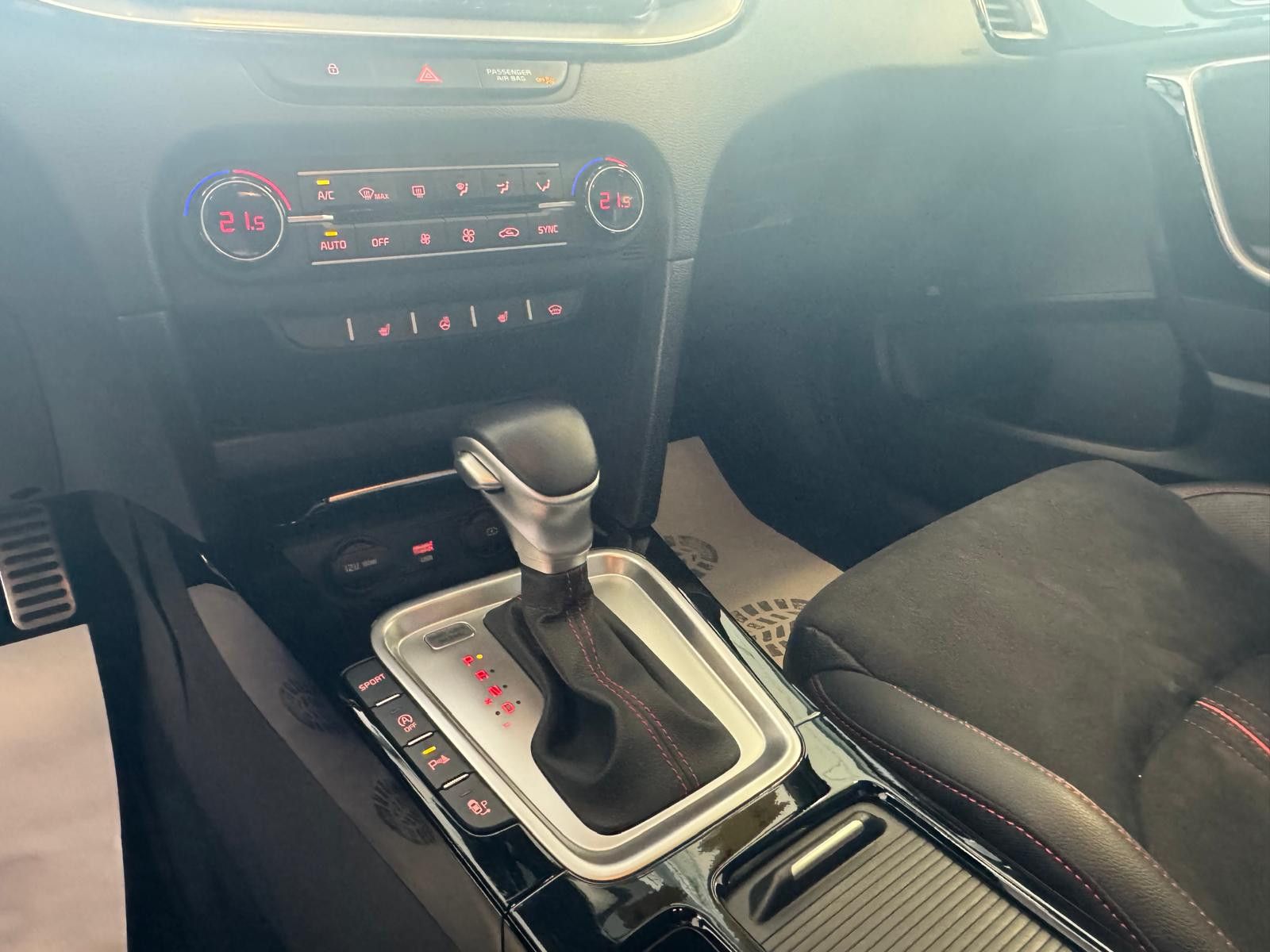 Fahrzeugabbildung Kia ProCeed GT/1.HAND/SCHECKHEFT/NAVI/KLIMA