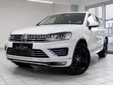 Volkswagen Touareg EXECUTIVE*R-LINE~ACC~PANO~AHK~SITZKLIMA - Volkswagen Touareg: Executive