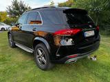 Mercedes-Benz GLE 300 AMG-Line *AHK*HeadU*360*Pano - Mercedes-Benz GLE 300 Gebrauchtwagen