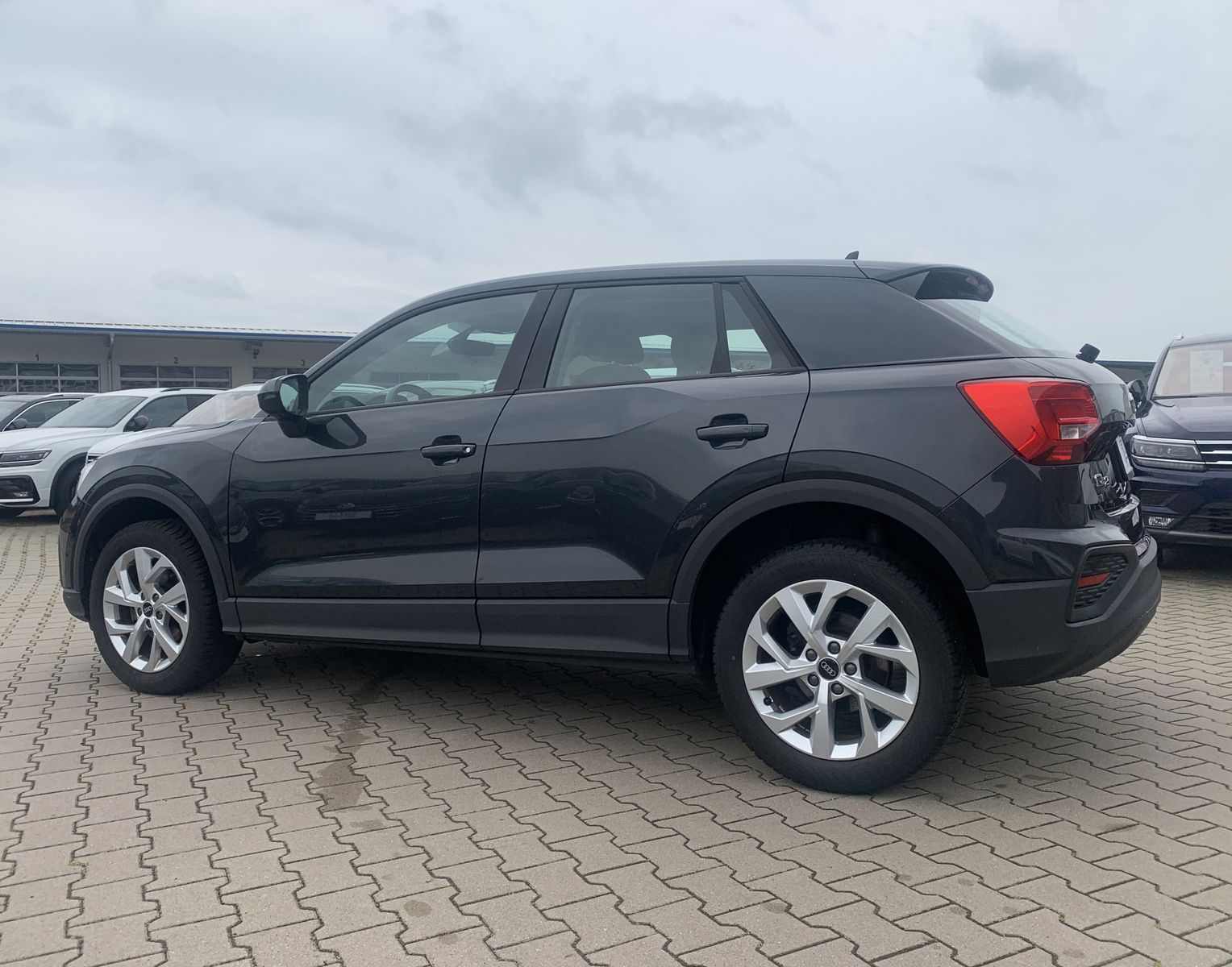 Fahrzeugabbildung Audi Q2 1.5 TFSI*Cam*Navi*LED*Klima*Assistenzpaket*