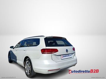 Volkswagen Passat - 6