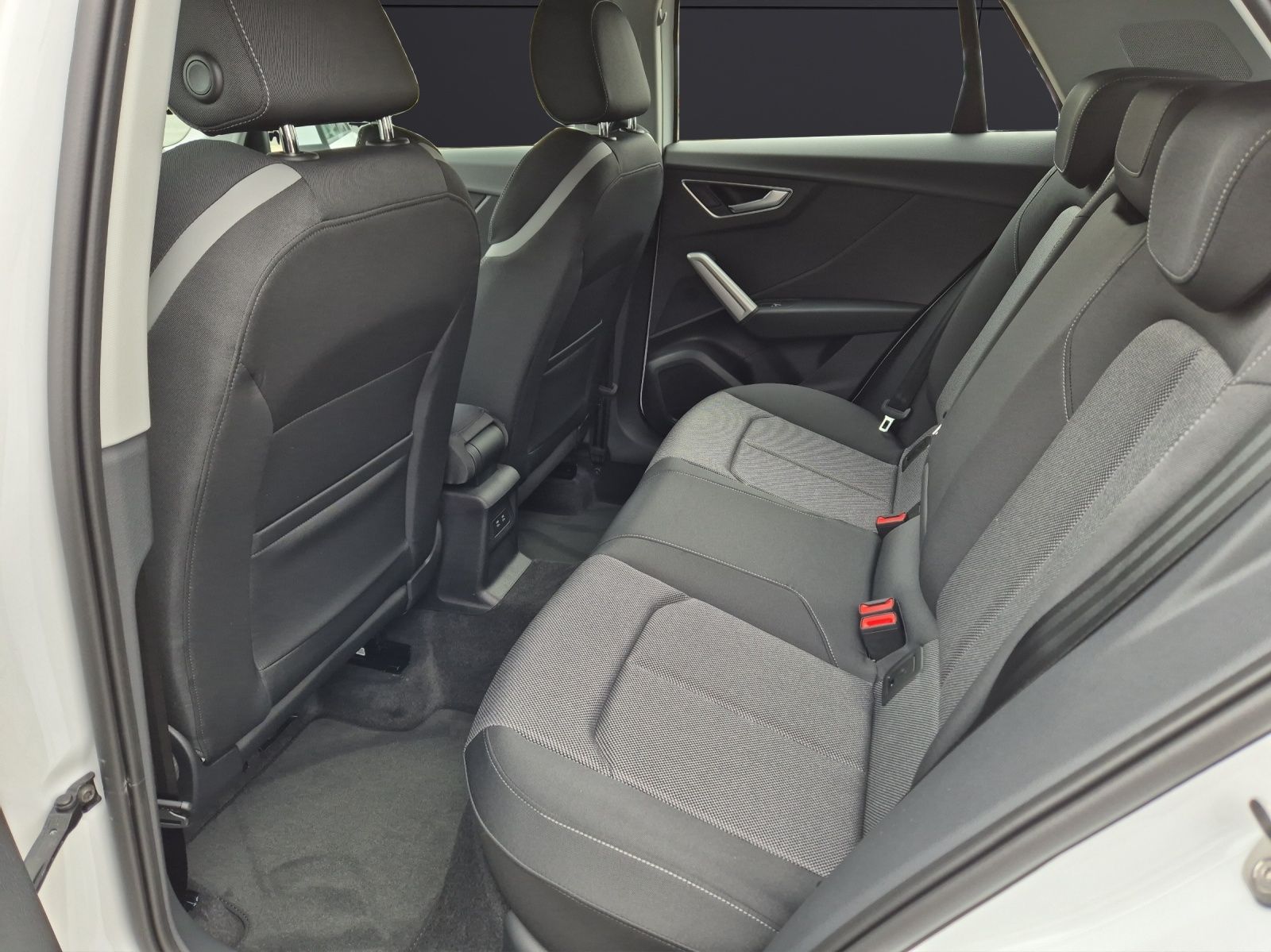 Fahrzeugabbildung Audi Q2 35 TFSI advanced S tronic LED