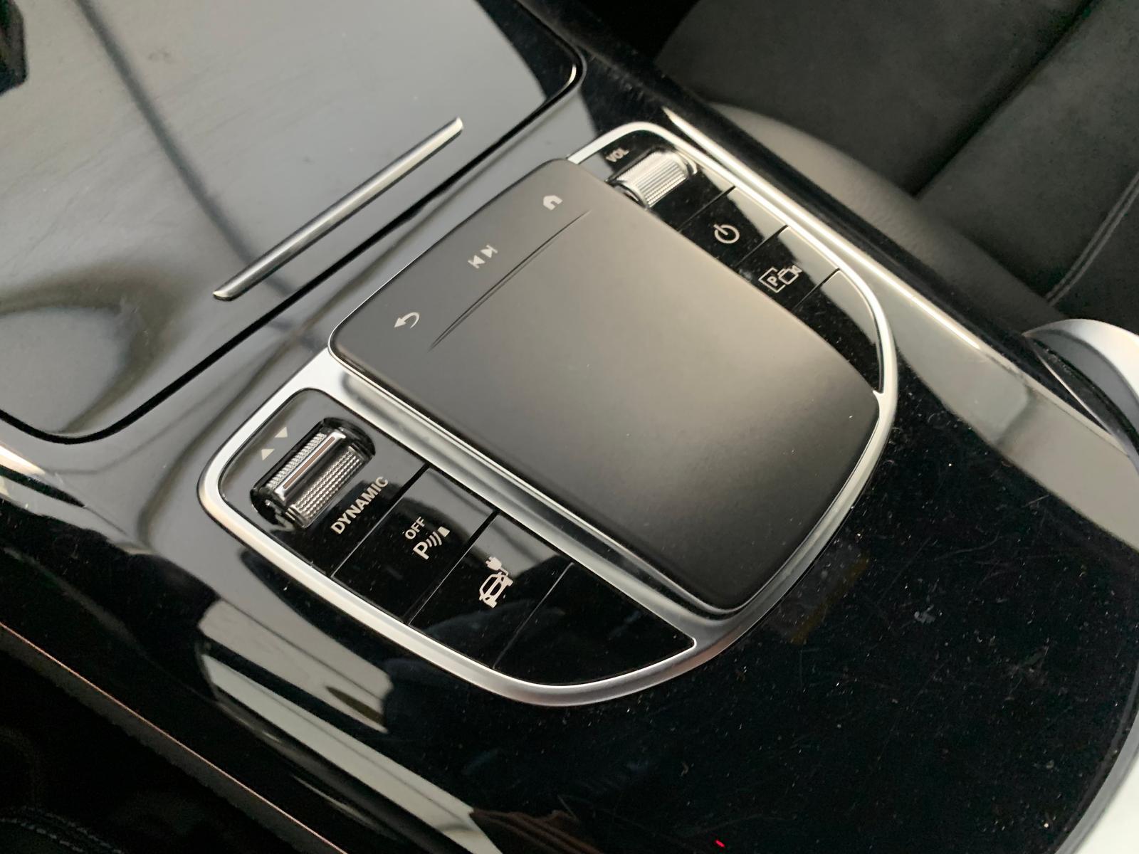 Mercedes-Benz EQC 400 4M 2x AMG Line HeadUp 360Kam Distronic+