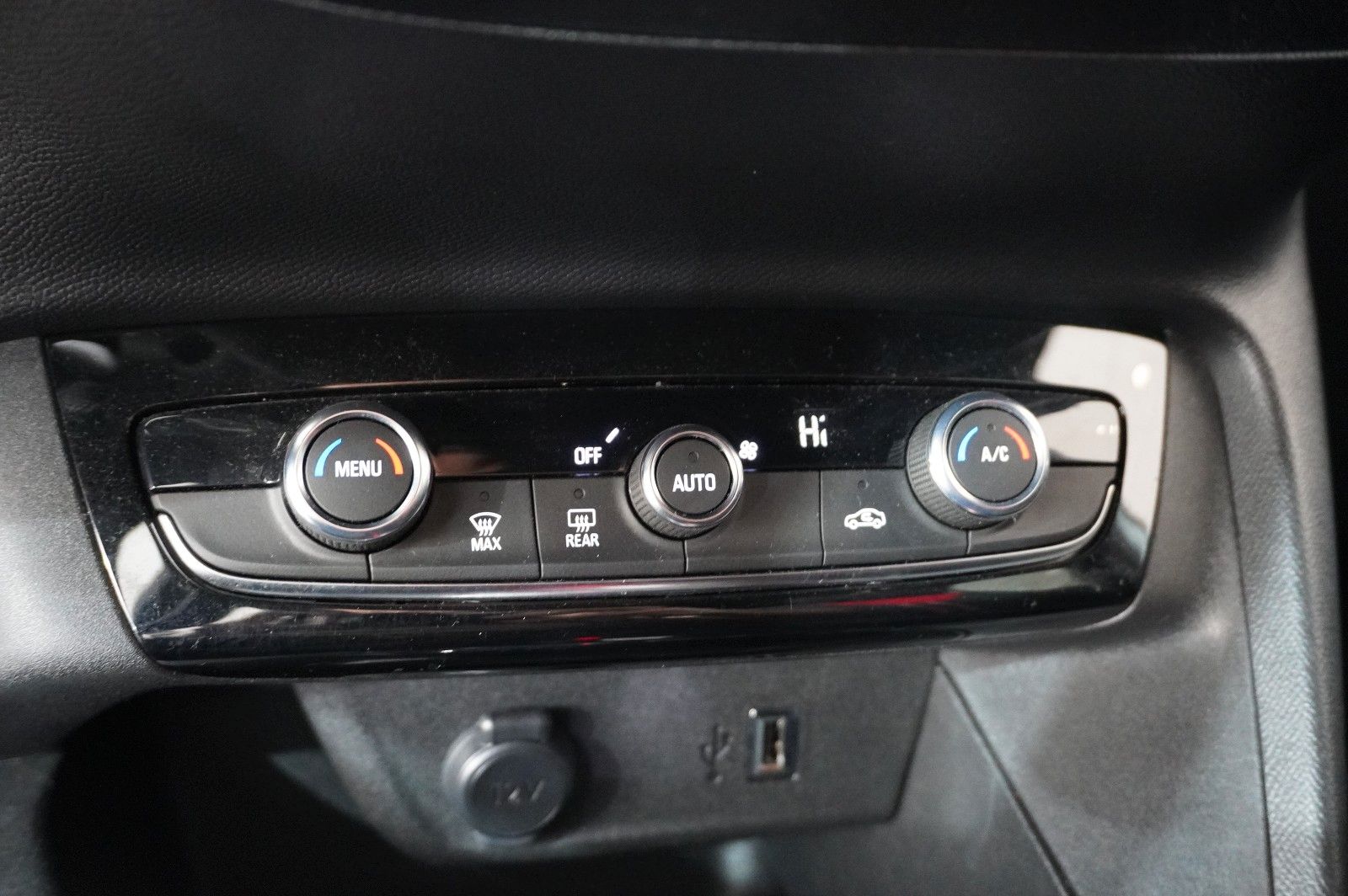 Fahrzeugabbildung Opel Corsa F 1.2T GS SPORT NAVI/LED/KAMERA/SPORT/DAB+