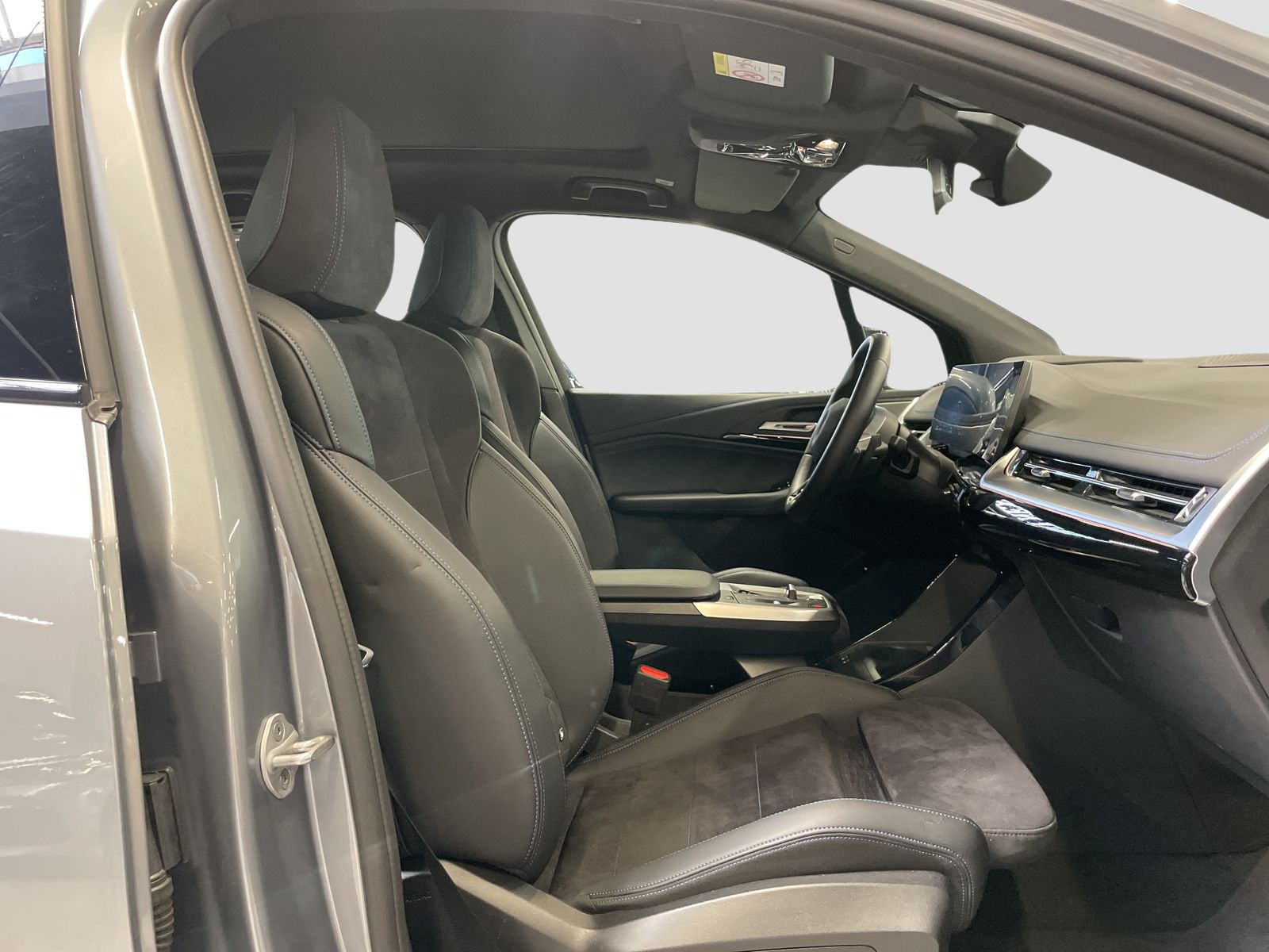 BMW 223 Active Tourer - Bild 11