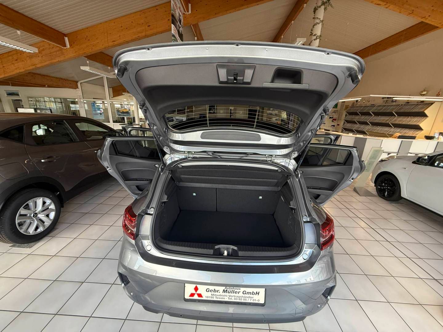 Fahrzeugabbildung Mitsubishi Colt (VBX/VBE)(08.2023->) DE