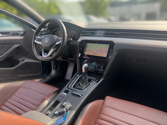 Passat Variant Elegance 1.5 TSI DSG R-Line Leder