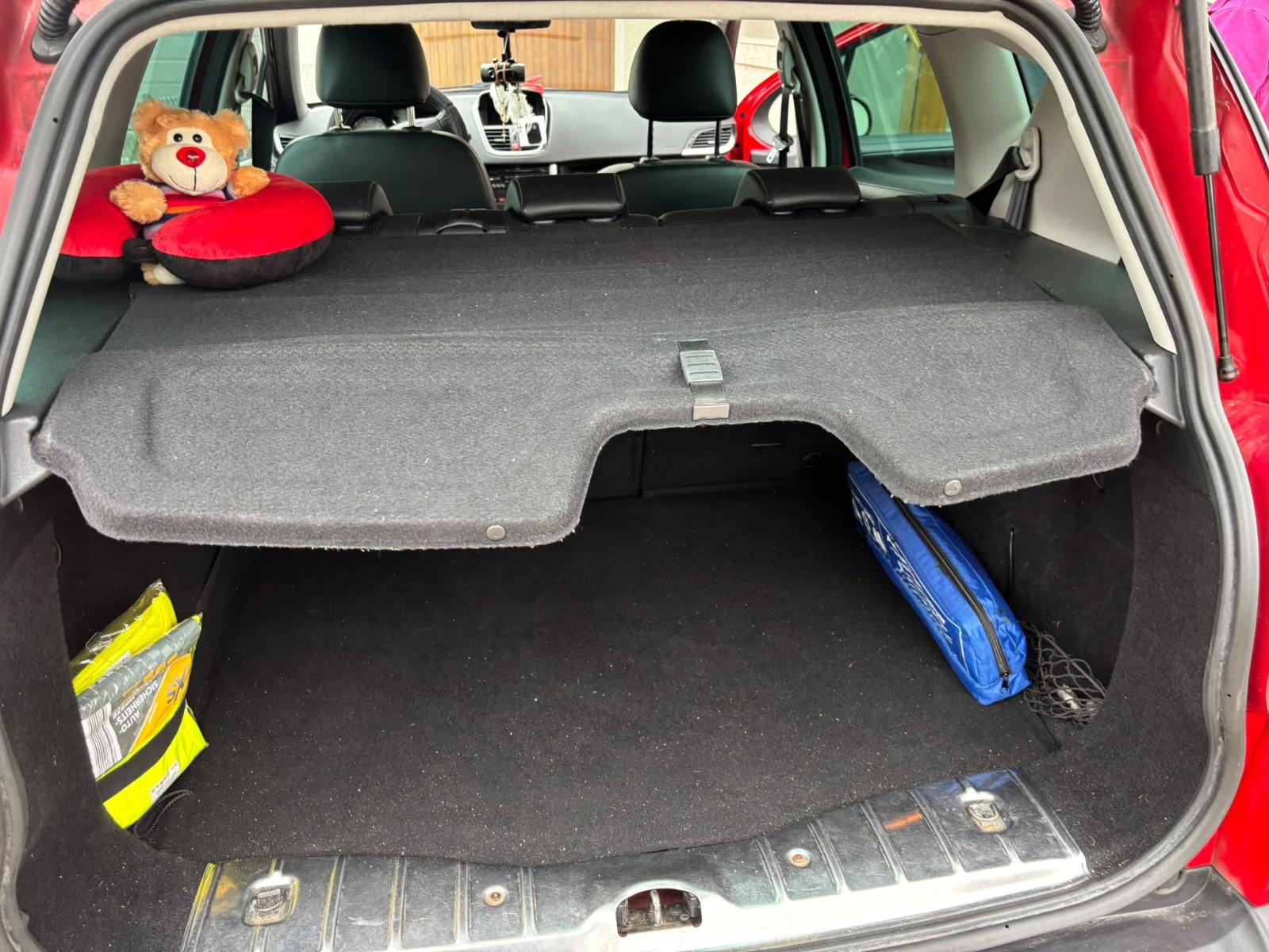 Peugeot 207 2011 — photo 5