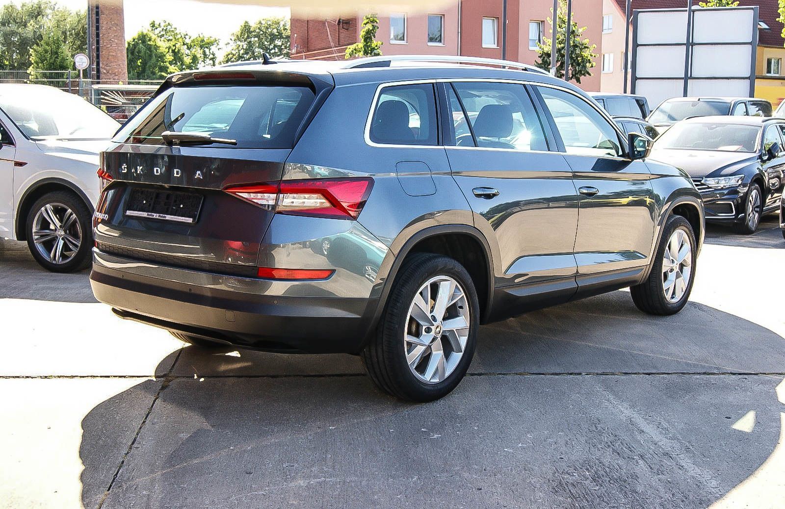 Fahrzeugabbildung SKODA Kodiaq 15TSI  STYLE 7-SITZER KAMERA NAVI LED ACC
