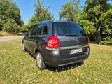 Opel Zafira 1.8 Design Edition 7-Sitzer - Opel Zafira aus 2011