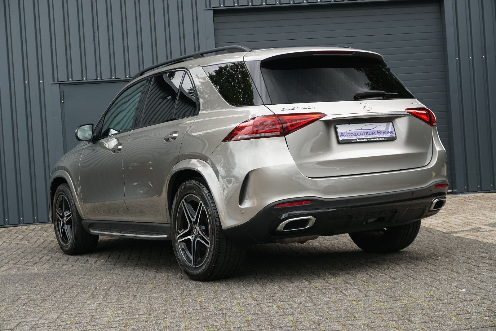 Mercedes-Benz GLE 300d 4M AMG Wide Pano 360° Night Burmester foto 5
