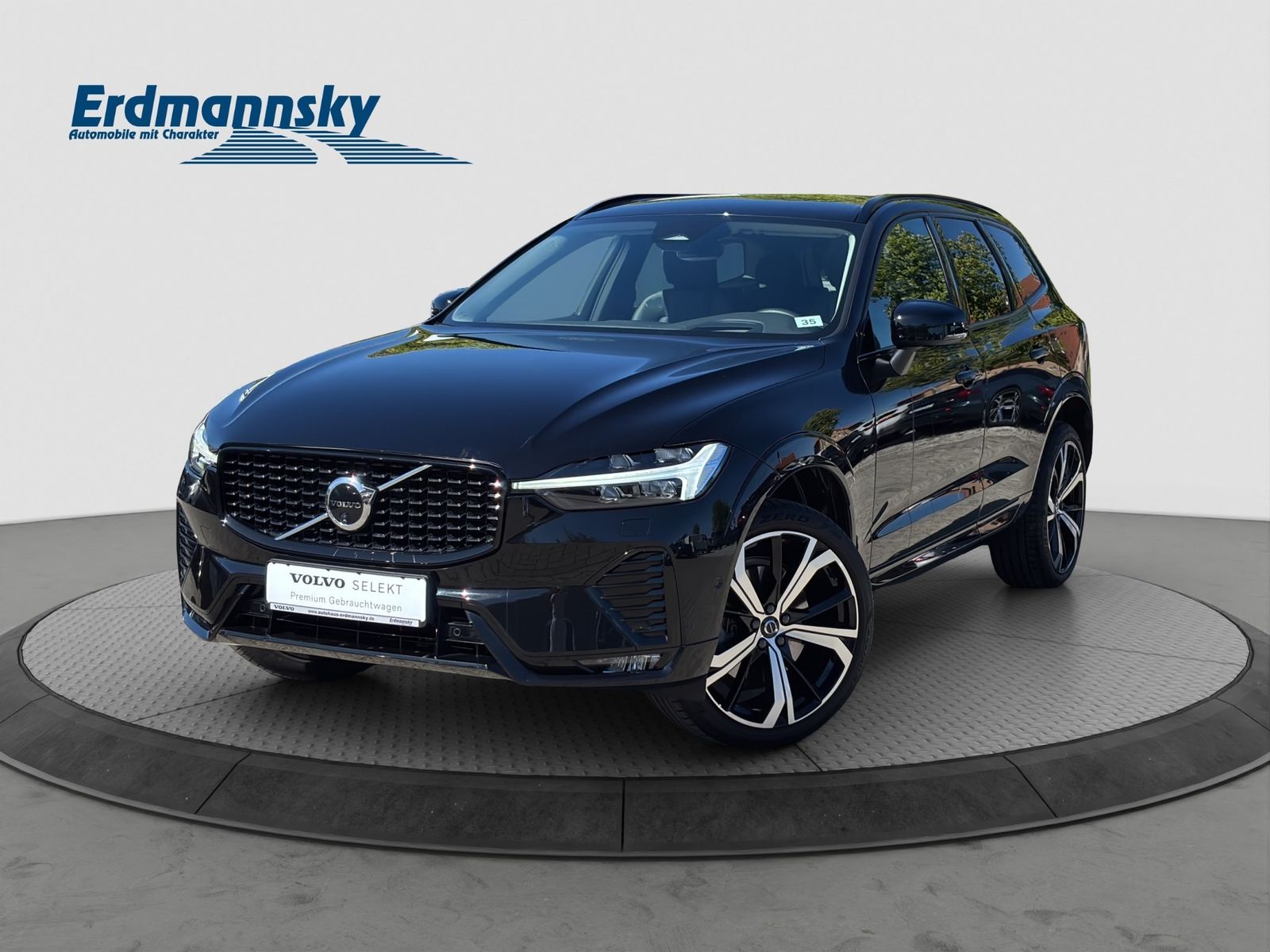 Volvo XC60 B4 Ultimate Dark Pano AHK StHz Four-C 21Zo foto 1