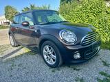 MINI Cooper mit Einparkhilfe, Leder, Bi Xenon