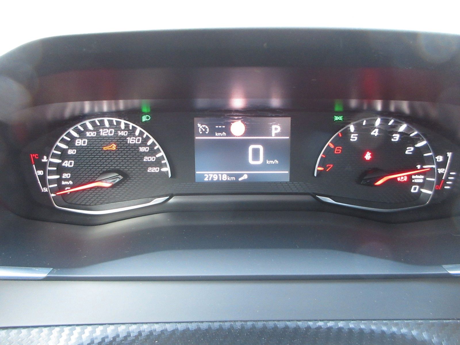 Fahrzeugabbildung Peugeot 208 Active Pack 1.2T LED/NAVI/SHZ/PDC/ALU