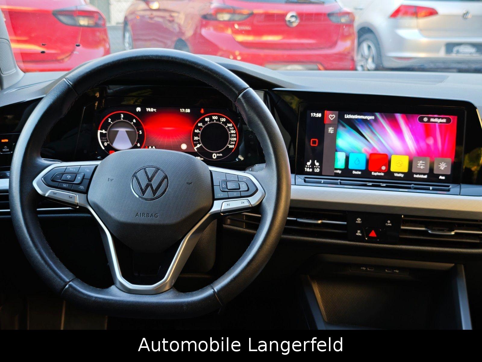 Volkswagen Golf VIII Lim. Life DSG NAVI LED DIGITAL COCKPIT, миниатюра 13