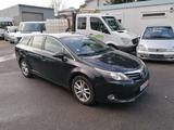 Toyota Avensis Combi 2,0-l-D-4D Comfort  - Toyota Avensis in Leverkusen