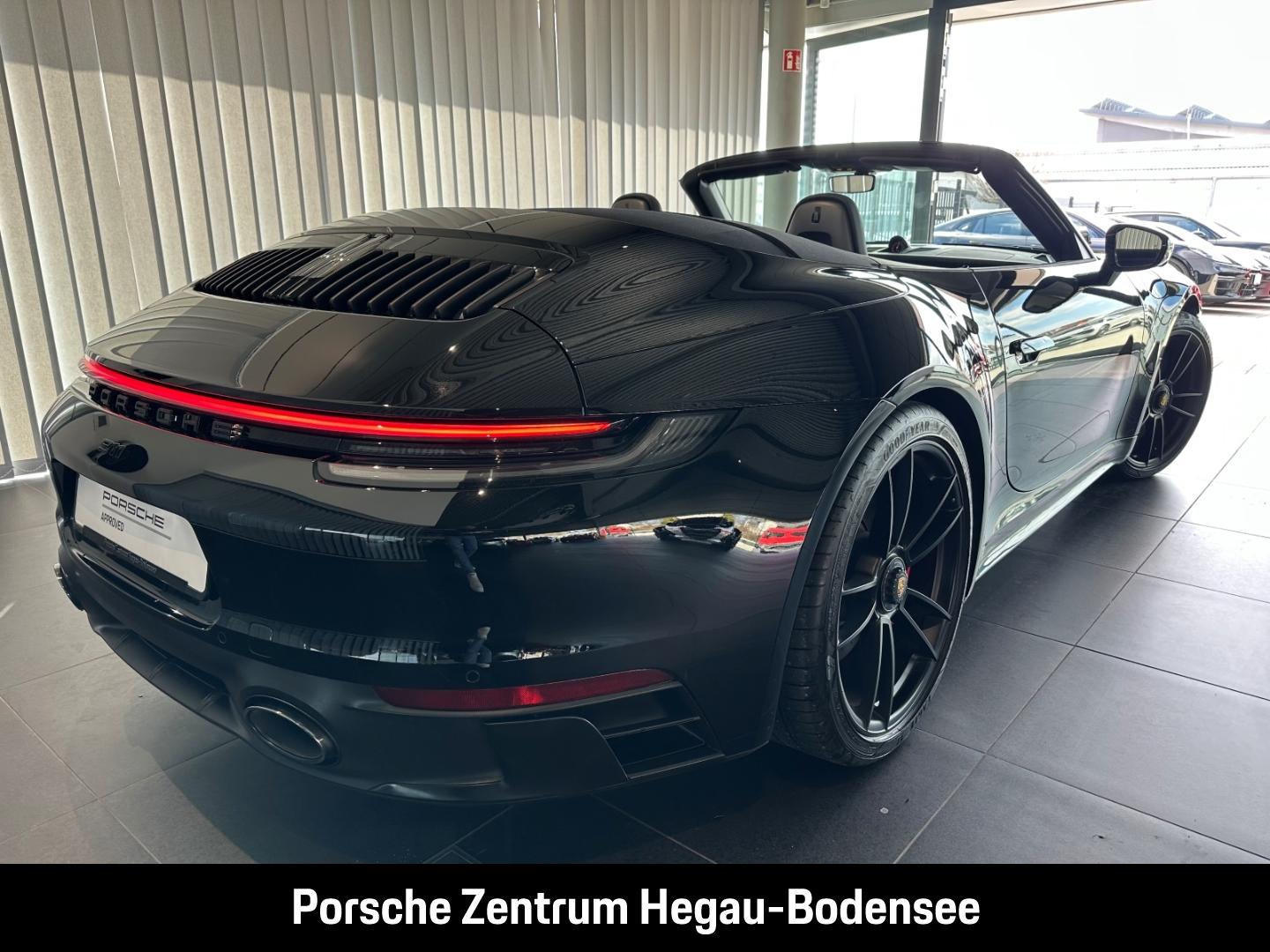 Porsche 992 (911) Carrera 4 GTS Cabriolet/PDCC/BOSE/PDLS