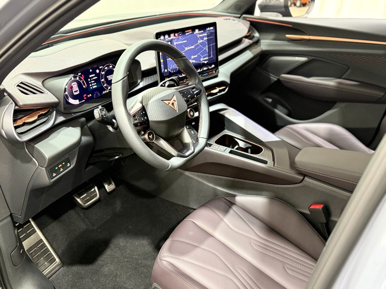 Fahrzeugabbildung CUPRA Terramar 2.0 TSI 195 kW 4Drive VZ