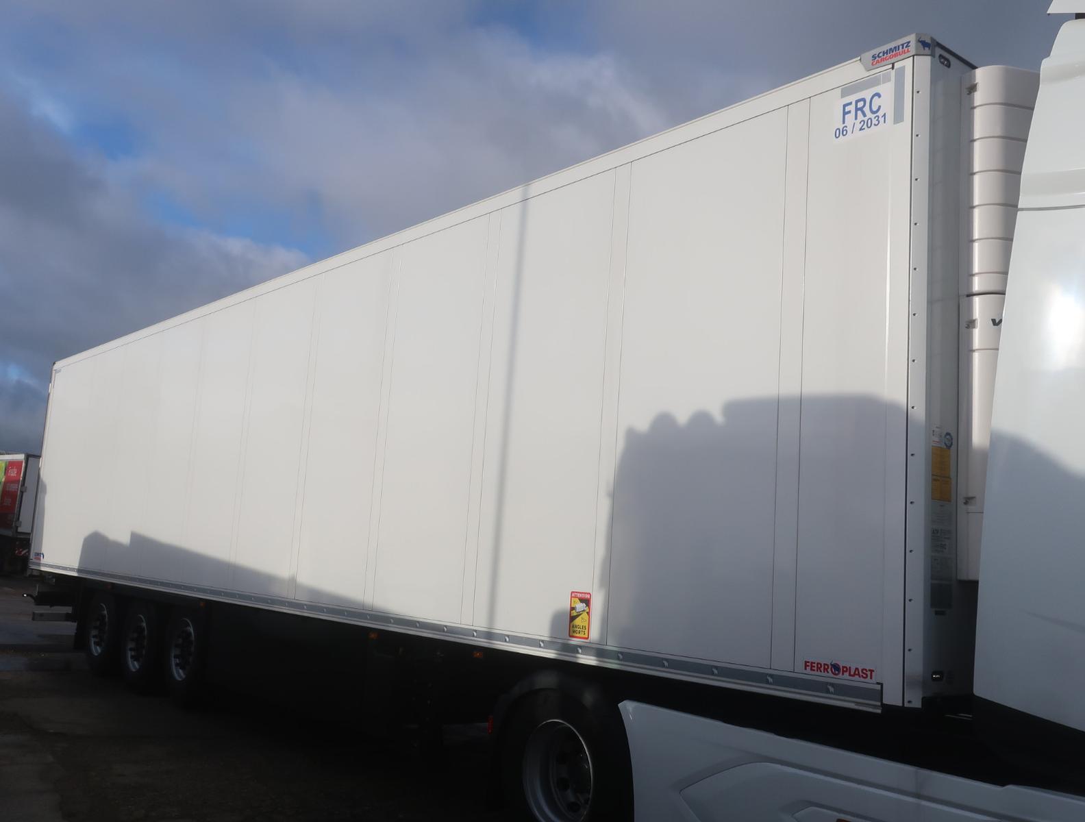 Schmitz Cargobull ca.88m³ FP45 Doppelstock P-Kasten Blumenbreite