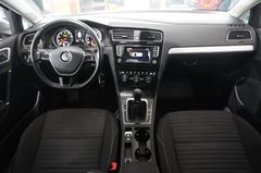 Fahrzeugabbildung Volkswagen Golf VII VARI. 1.4 TSI CUP NAVI/XENON/SHZ/TEMP.