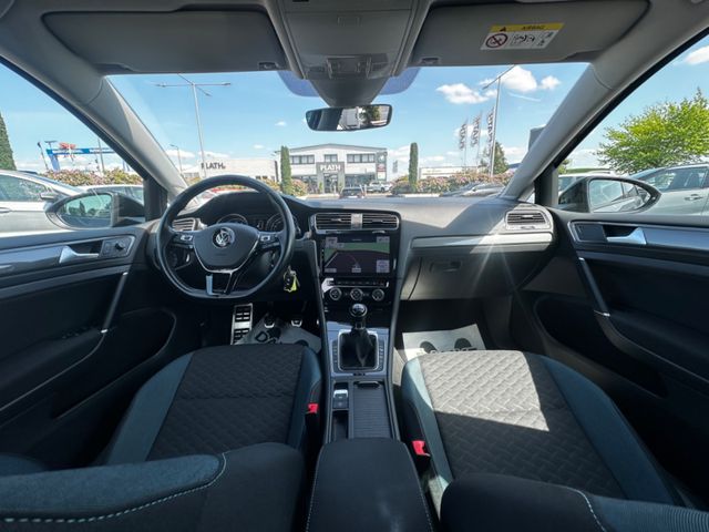 Volkswagen Golf  VII Lim. IQ.DRIVe Comfort-Line