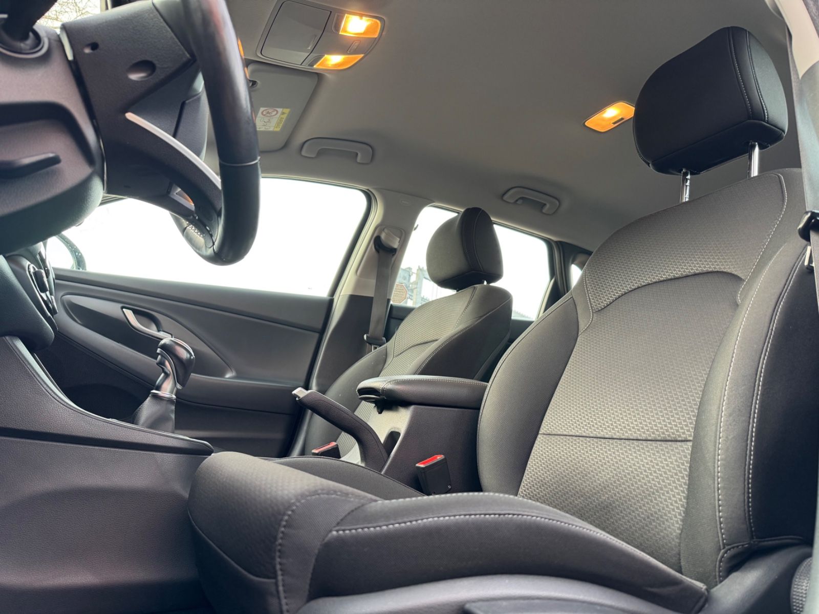 Fahrzeugabbildung Hyundai i30 Trend*NAVI*CAM*SHZ*TEMPO*BT