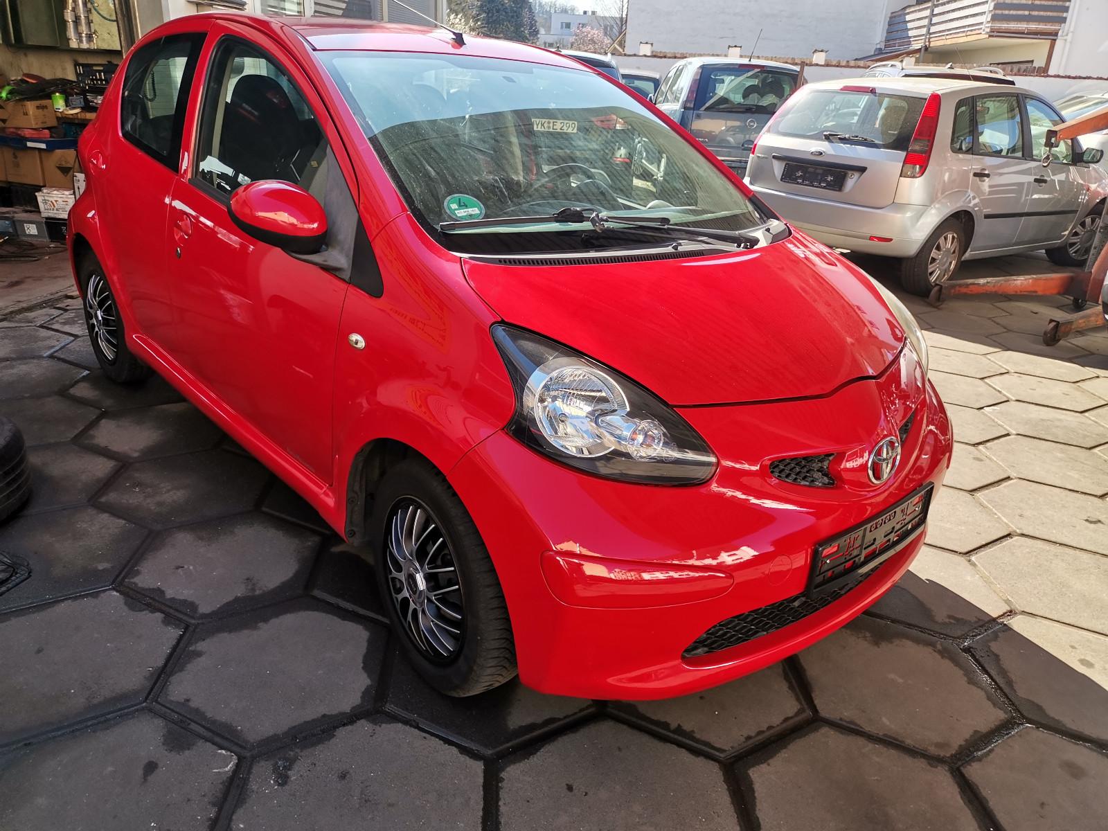 Toyota Aygo AYGO Cool-4-türig