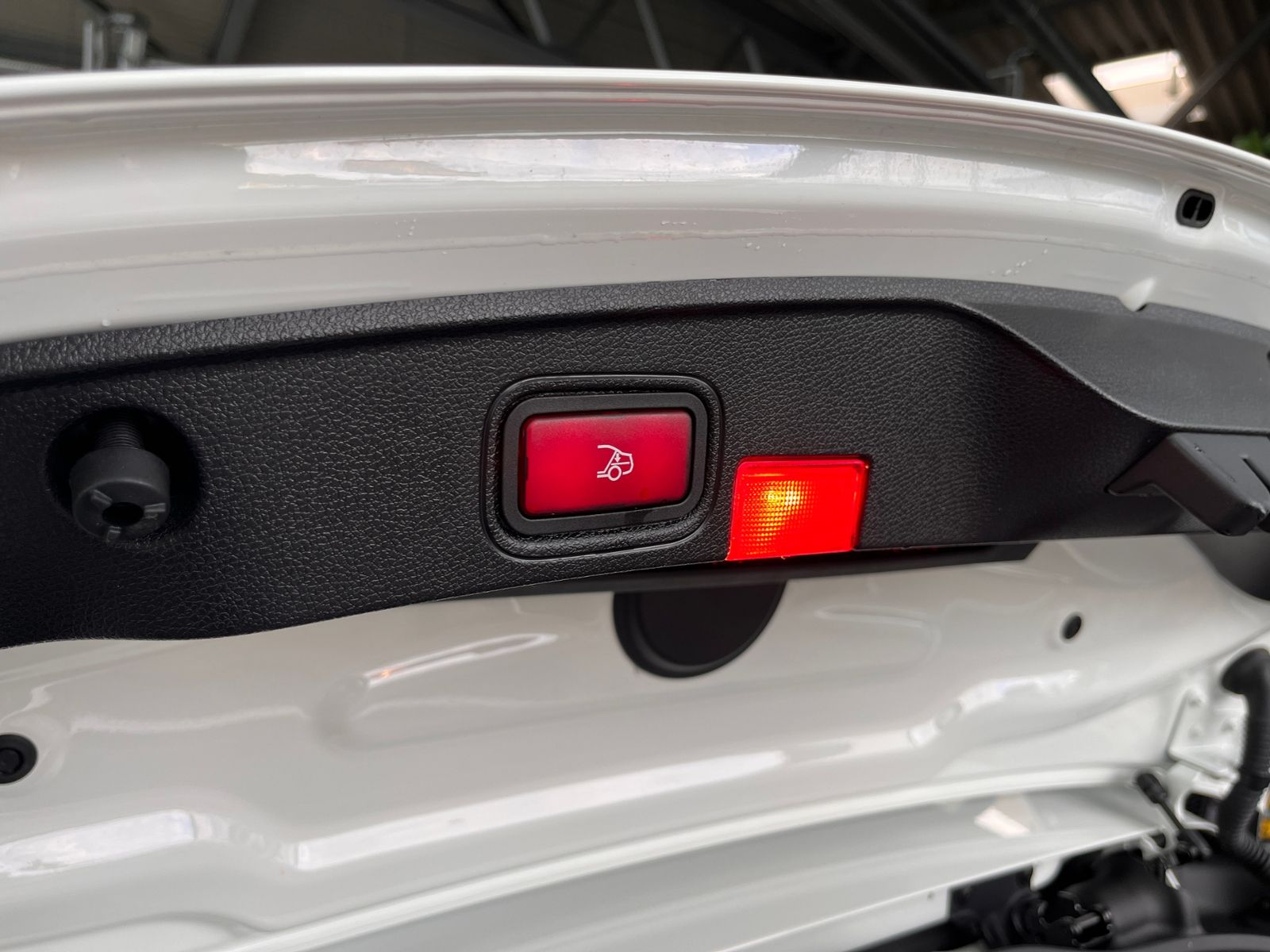 Fahrzeugabbildung Mercedes-Benz C 200 Cabrio AMG Line LED NAV RFK SHZ ALU